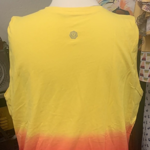 LULULEMON Yoga Run Color Fade Party Animal Tank Special Edition Size M-L - Picture 6 of 10